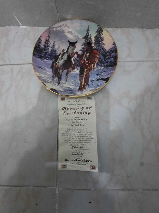 сувенири чинии с сертификат закупени в търг в Англия