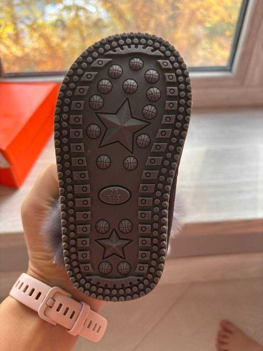 Детские сапожки adidas. Очень теплые. Размер 23. Цена 150 000 сум.