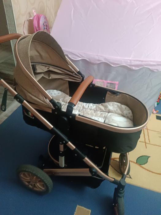 Продам коляску детскую трансформер.