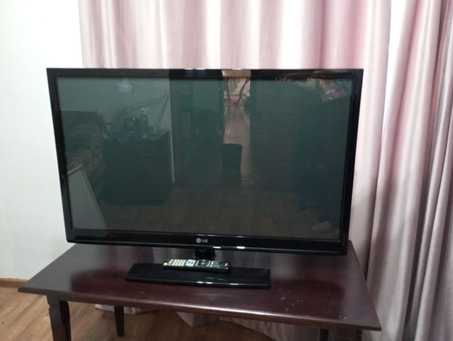 Плазменный телевизор LG