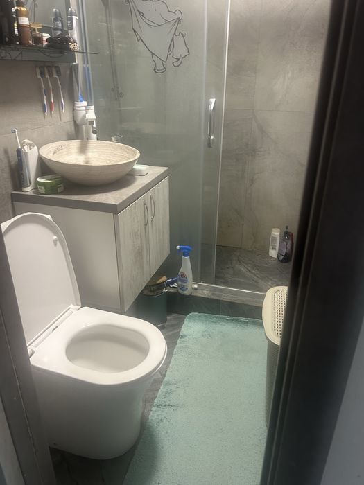Vand apartament 2 camere