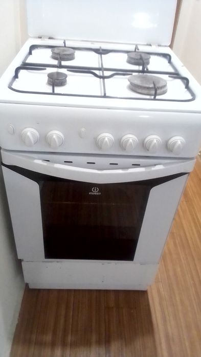 Газовая плита Indesit