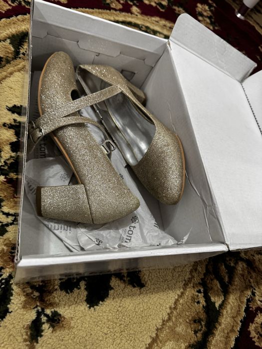 Детские туфли для девочек