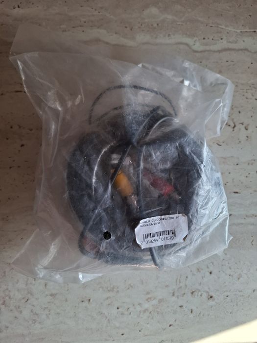 Cablu cu conectori camere supraveghere, 20m, BNC + alimentare