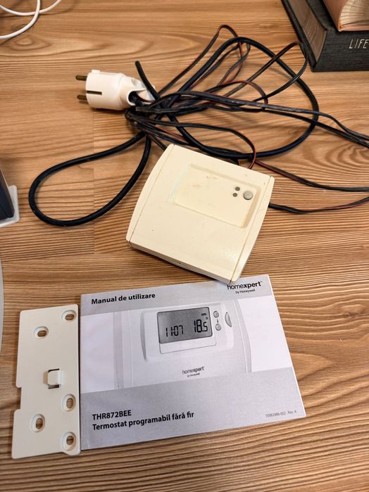 Termostat centrală (cu fir)