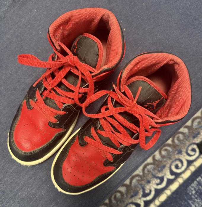 Обувки nike air jordan 1 ; air max 95 ; air force 1