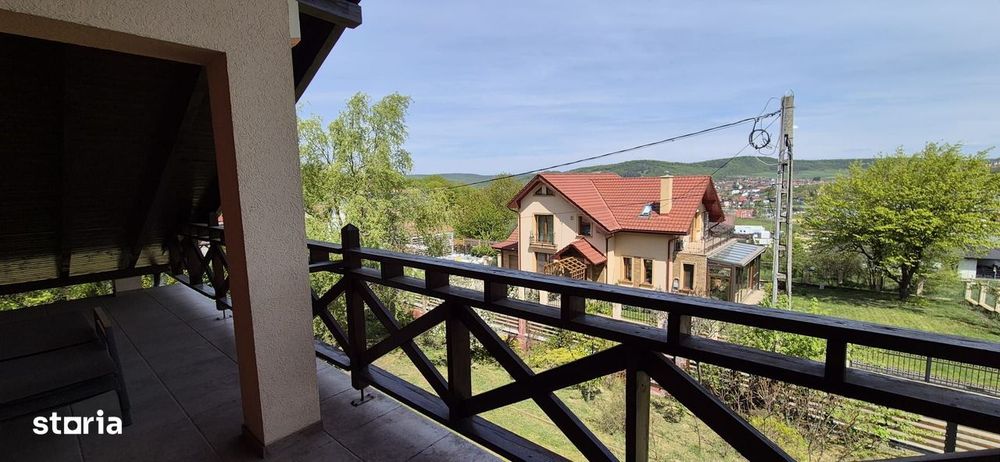 Casa langa padure , cartier privat -Corunca