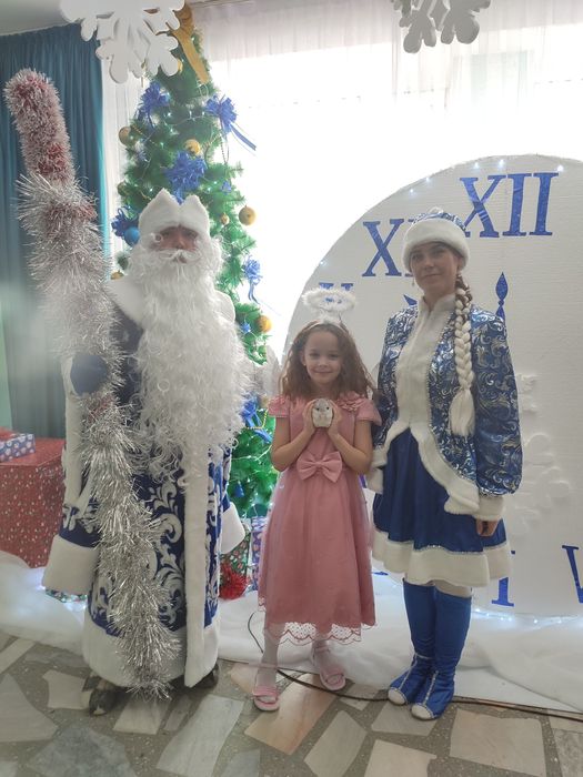 Продам платье для девочки 6-7 лет карнавал, новый год