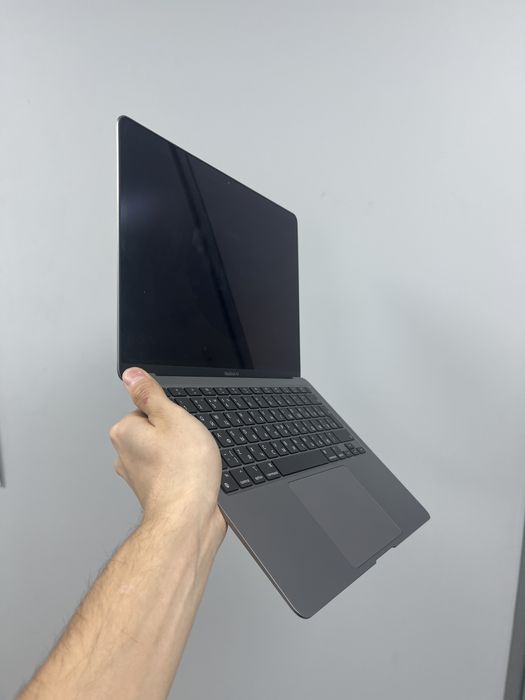 Apple macbook 13д 2020., 2025г 98 %  (костанай 1022) лот 8954