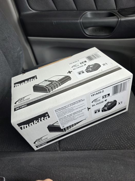 Шуруповерт Makita