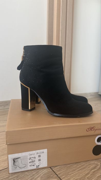 Дамски боти и ботуши по 10€