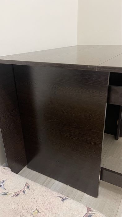 Стол 2,5 метр, в отличном состояний