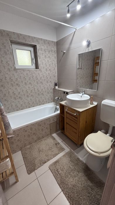 Inchiriez apartament 2 camere,proprietar