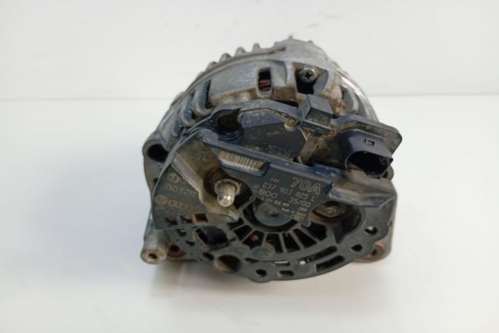Alternator  037903025L Volkswagen VW Golf a 4-a generatie seria