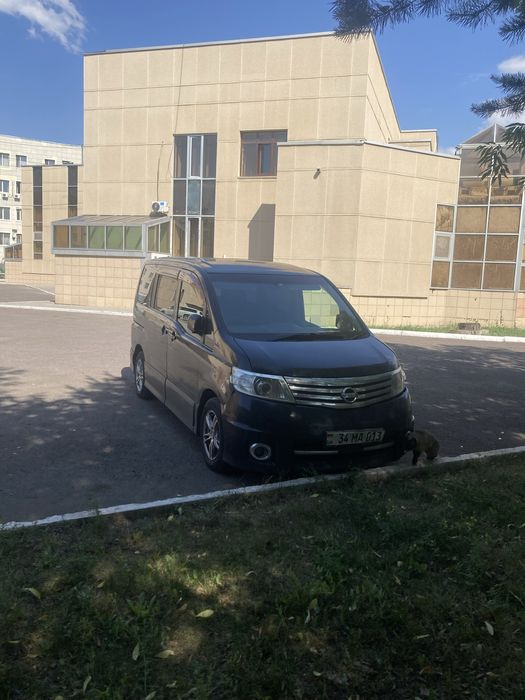 Nissan Serena 2007 пятилетка