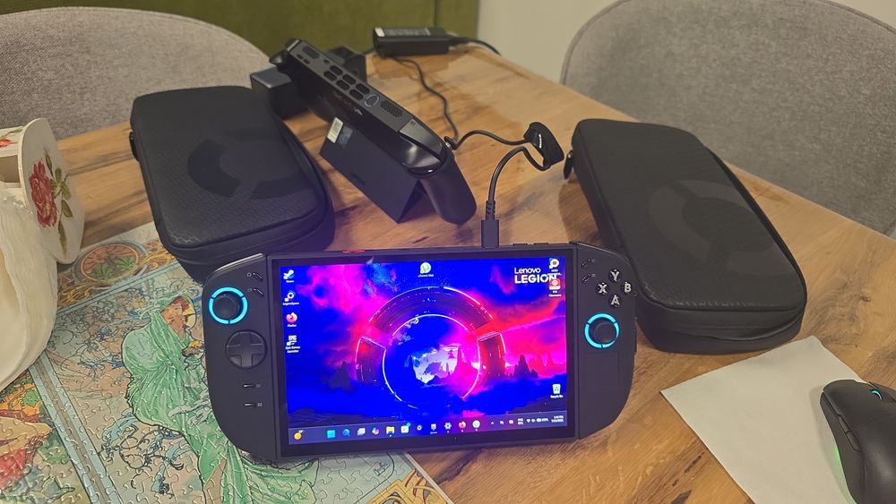 Lenovo Legion Go 2 Z2 Extreme