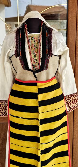 Македонска носия