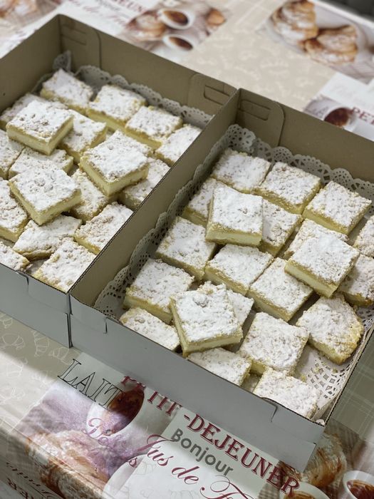 Shirinlik. Tvarojni sotiladi juda-juda shirin sveji qilibberamiz