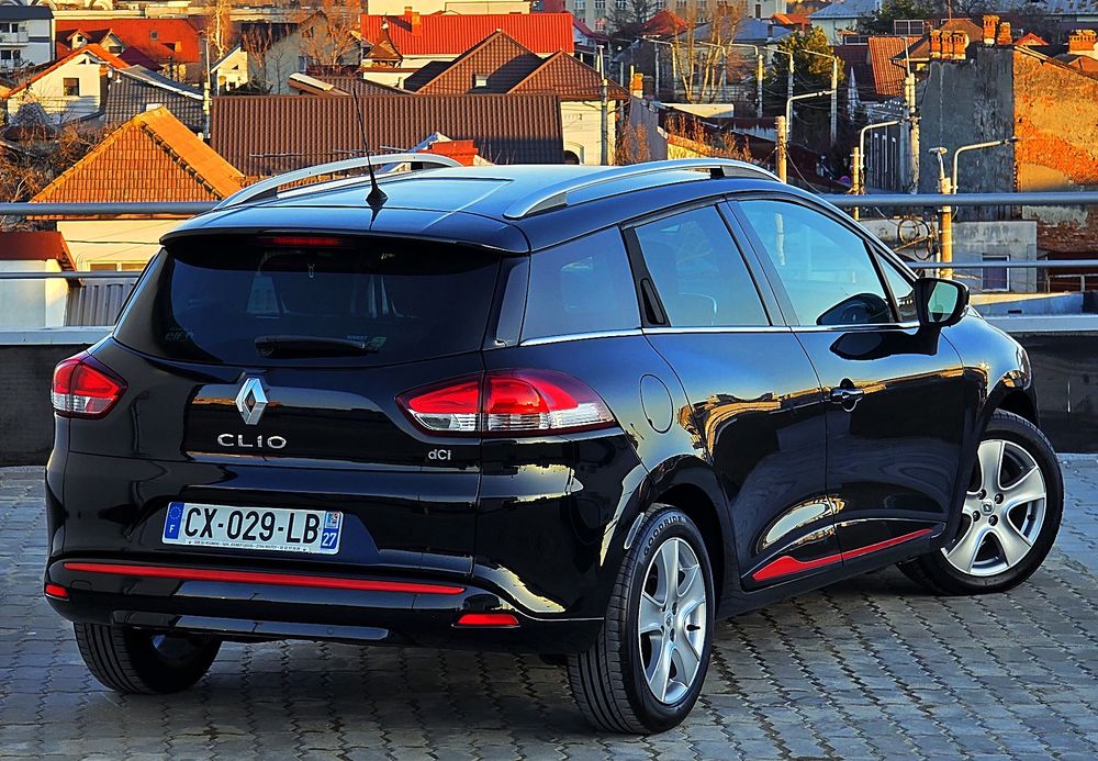 Reanault Clio-Navigatie-Clima-1.5dci