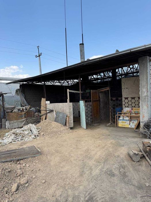 Иссикхона сотилади