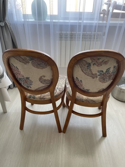 Продаются стулья