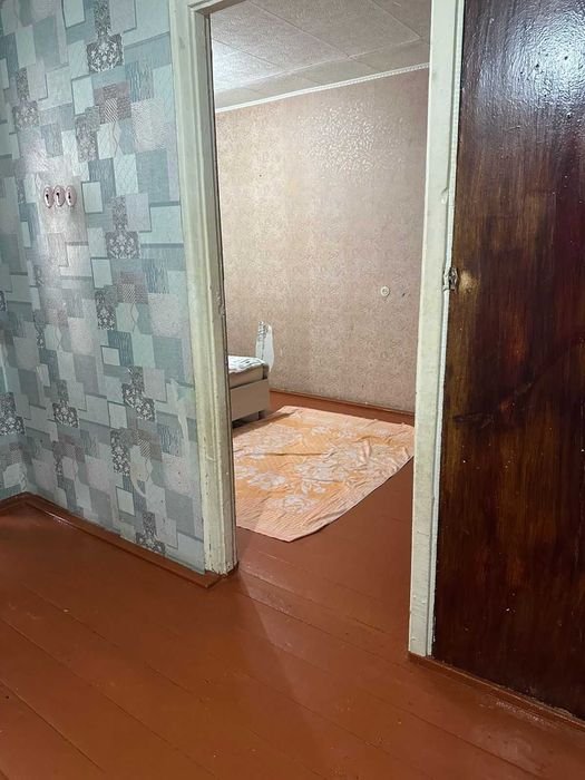 Продам 2-х комн. ул. Камзина, 23