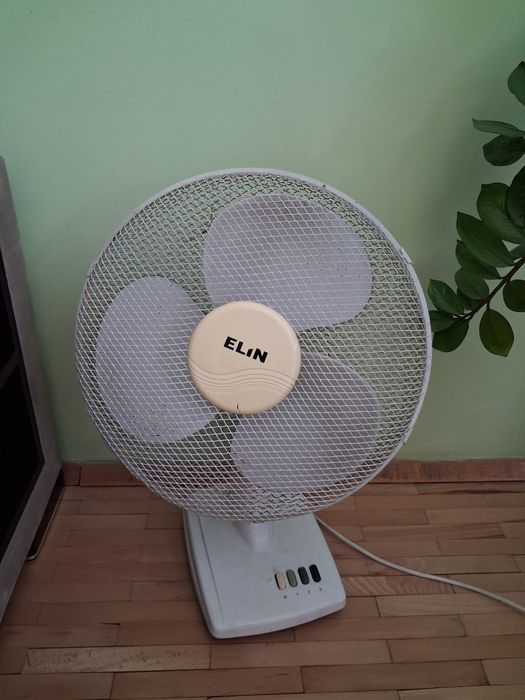 Вентилатор настолен битов