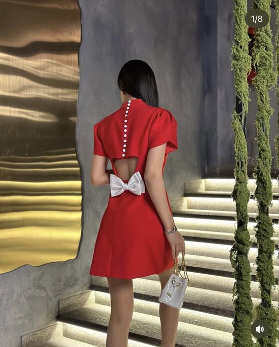 Продам платья с бантиком