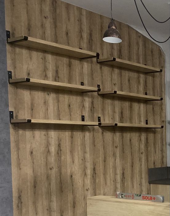 Стенни индустриални рафтове метал + дърво