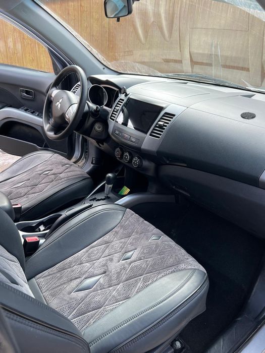 Продам mitsubishi outlander