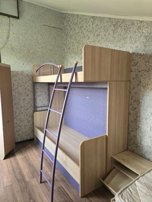 Двухъярусная кровать