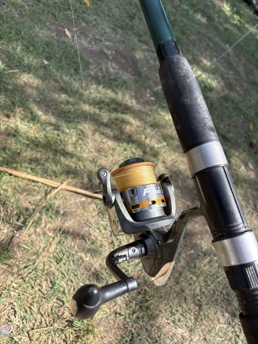 Set 2 Lansete Crap/Staționar Power Spin 270 + 2 Mulinete FL cu Fir