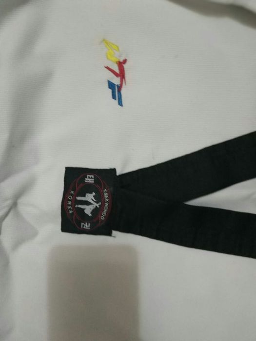 Продам комплект для тэйкван-до