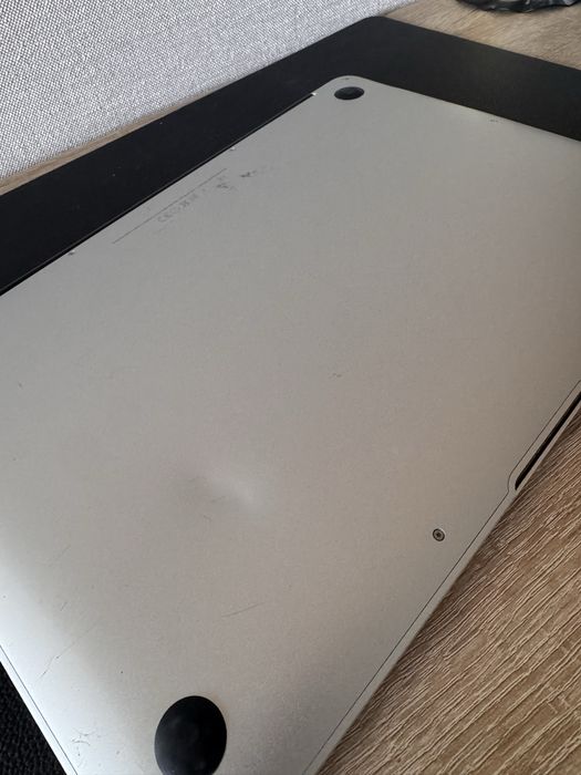 MacBook Air (13-inch, Early 2015)
