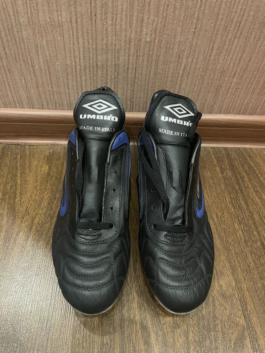 Футбольные бутсы