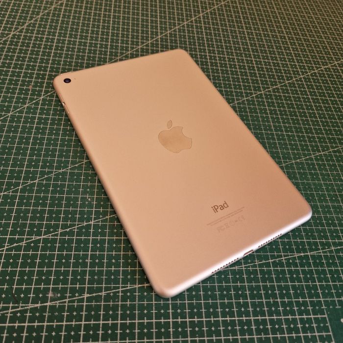 Apple iPad mini 4 – 128 GB – модел A1538