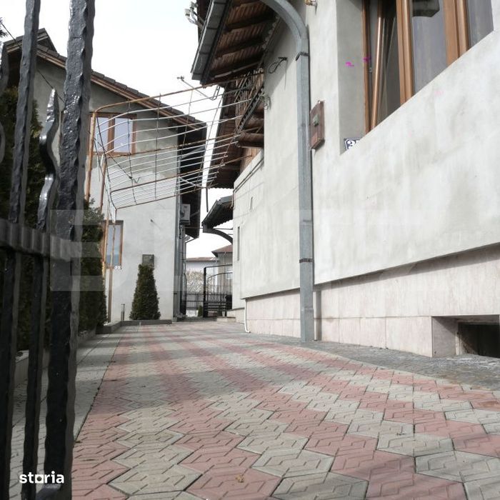 Casa de vanzare, 160 mp, zona Centrala