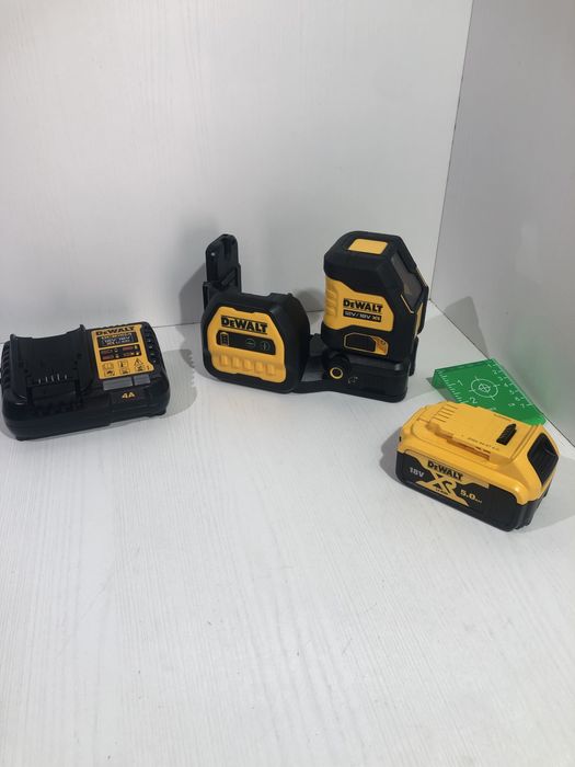 Laser DeWalt DCE088G18
