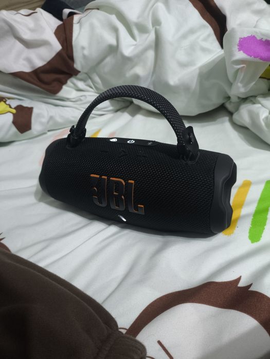 Bluetooth колонка JBL Charge 6 черный