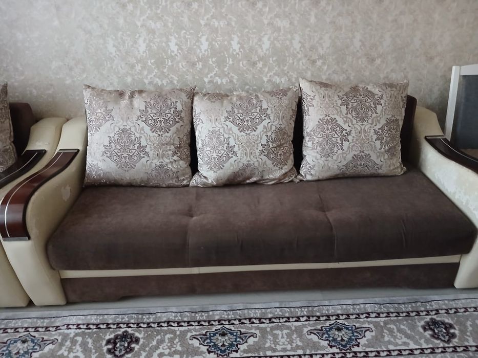 Мягкий уголок диваны