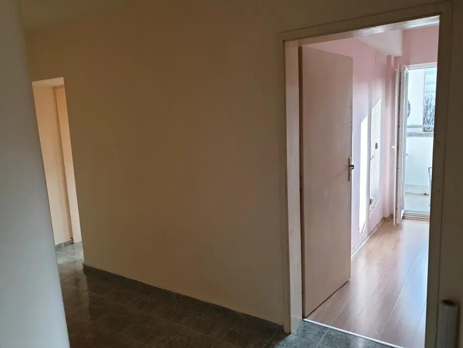 Дава се под наем Двустаен апартамент в София, Център - 65 кв.м за 500 € - Снимка #4