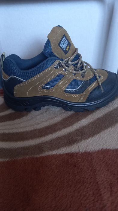 Ботинки Jogger 40размер