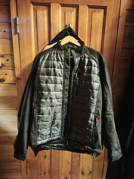 Soft Shell moto ca nou