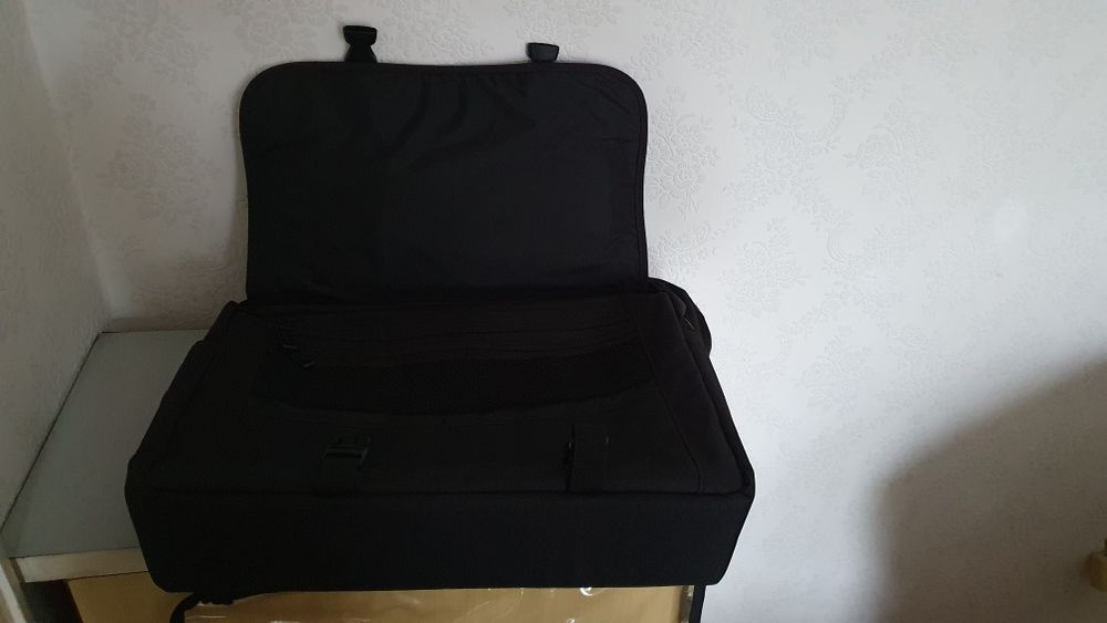 Чанта за претосим компютър