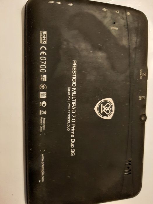 Продам планшеты на запчасти.