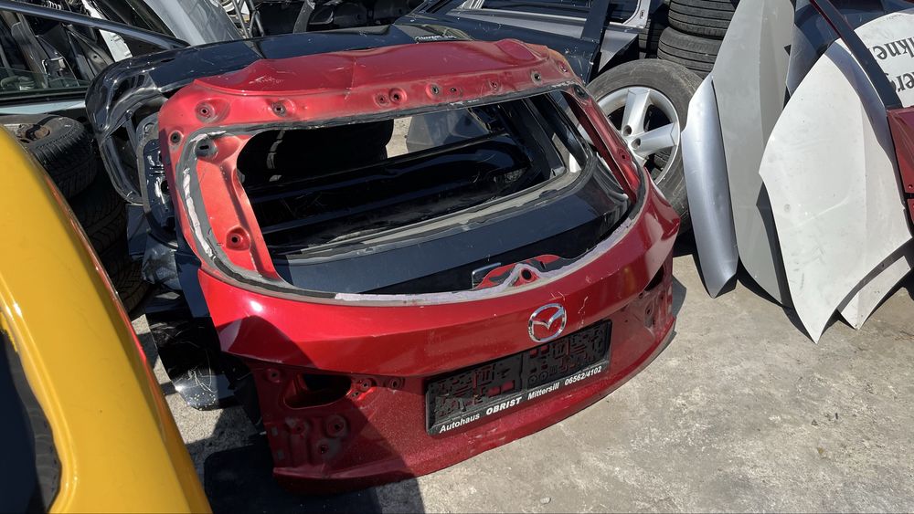 Багажна врата Mazda 3 2013-
