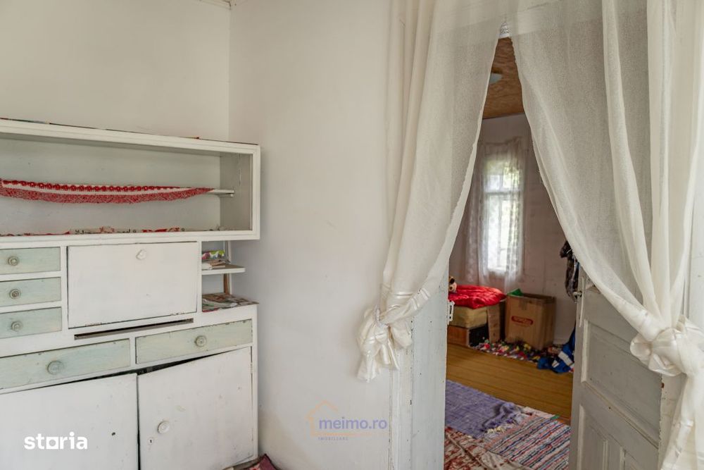Casa din chirpici, bucatarie de vara si 1.34 ha de teren, Ardeoani