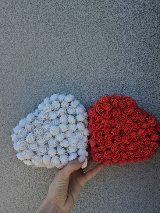 Inimioara flori trandafiri