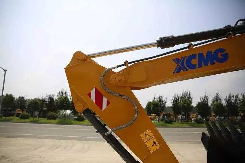 XCMG XE150WD 0,6 куб  маневренный колесный экскаватор