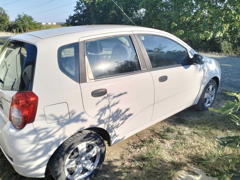 Vând Chevrolet Aveo 1.2 Benzină, 2010, 112.900 km, stare bună – 2.300 € negociabil
